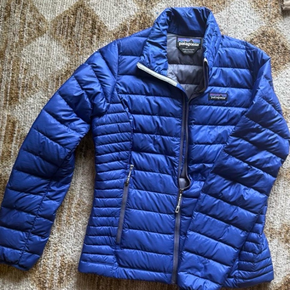 Patagonia Women's Royal Blue Quilted Down Puffer Jacket Size Small